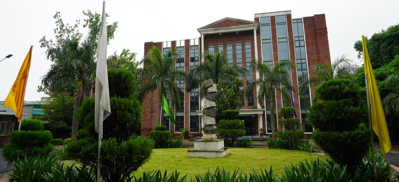 DBS Global University